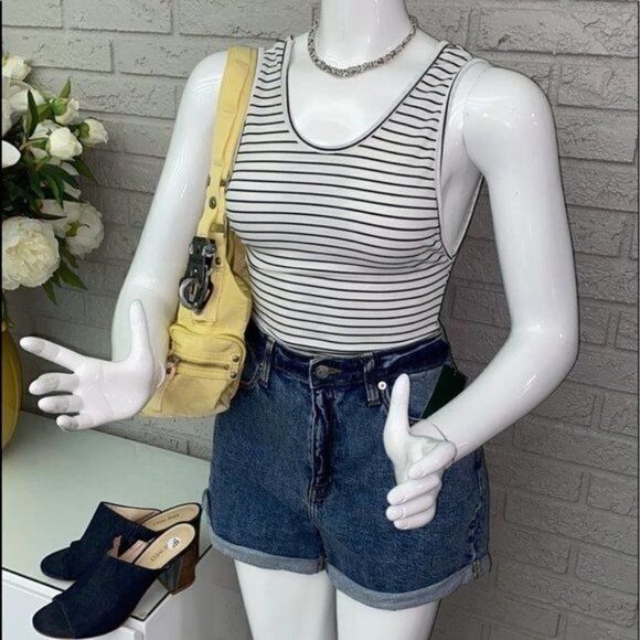 PRETTYLITTLETHING White & Black Striped Bodysuit Size XS - Picture 2 of 12